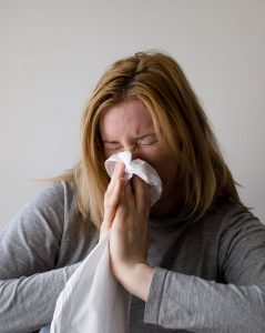 Was bei Allergie und Heuschnupfen helfen kann
