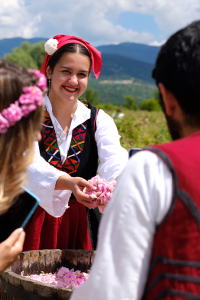 Bulgarische Rosenmädchen
